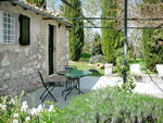 suite per due persone nel giardino dell'agriturismo Vignagrande a 1,5 km da Saturnia e dalle Terme di Saturnia Spa & Golf Resort